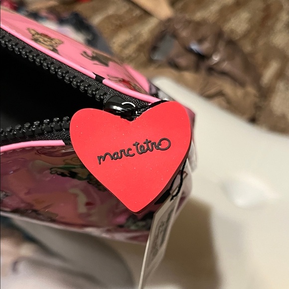 NWT Flawed Plastic Marc Tetro Dog Print Cosmetic Bag Black Fabric Lining Red ❤️ - Picture 6 of 9